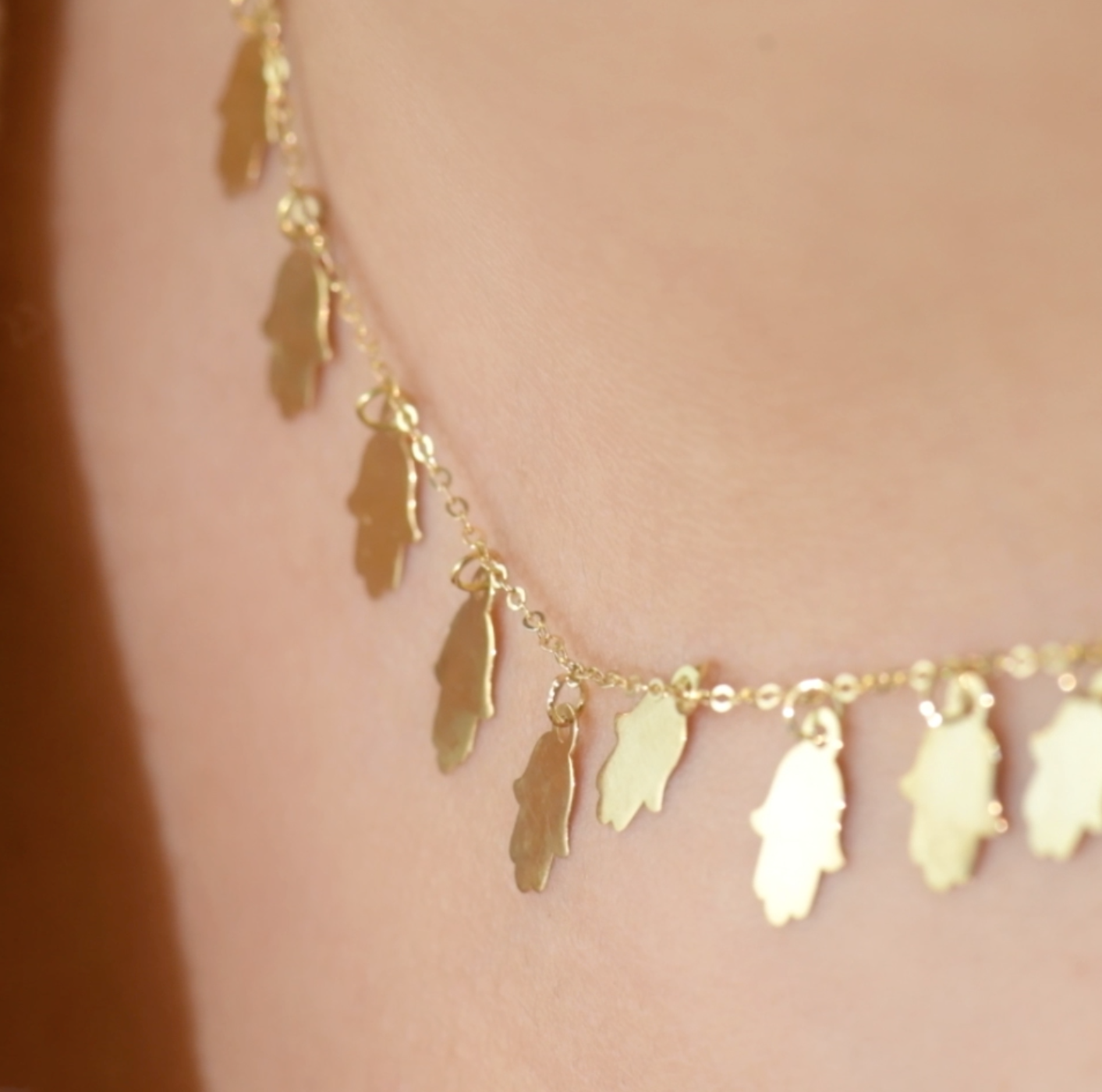 Collier Petit Khmissat en Or 18k