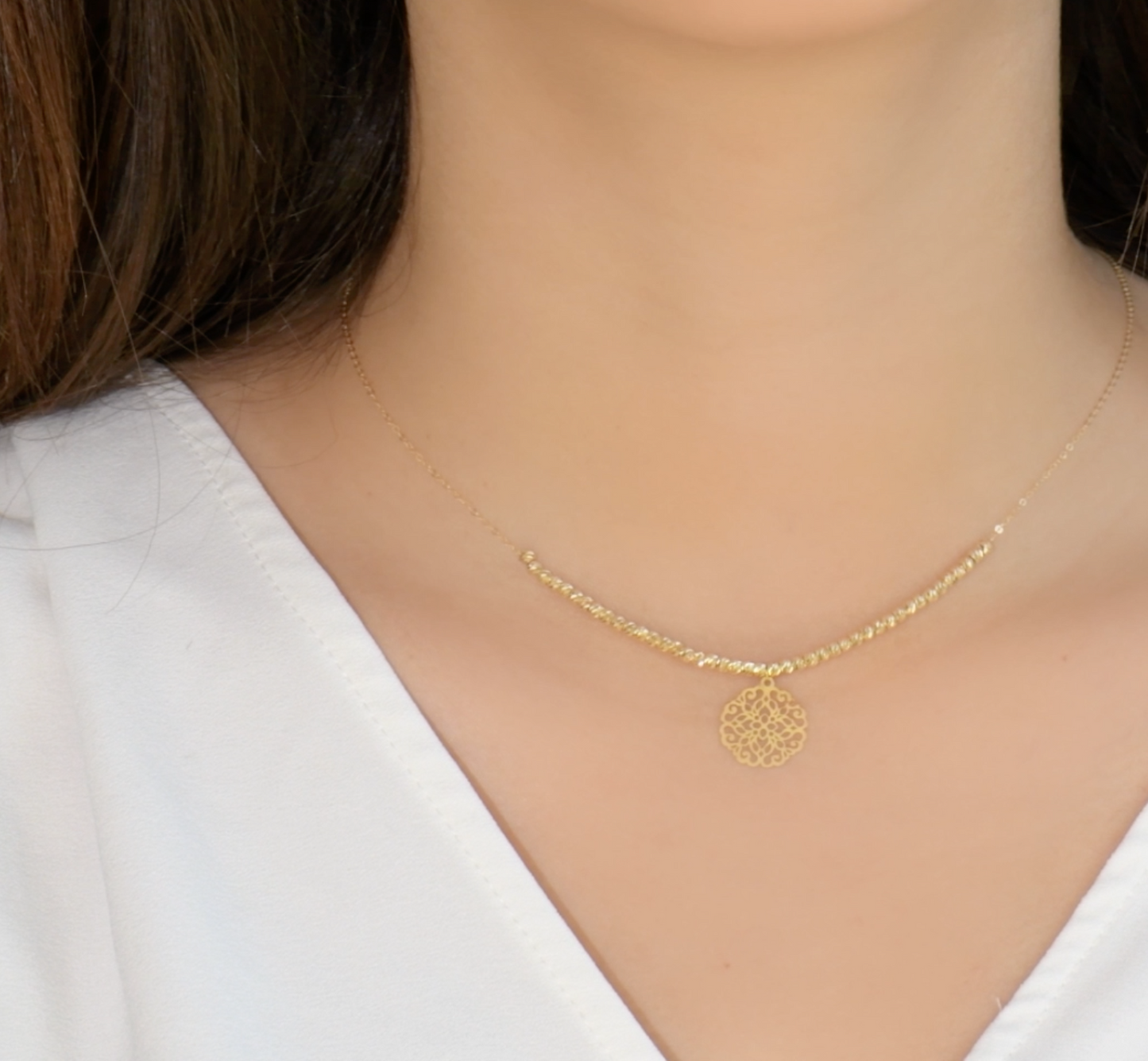 Collier en Or 18k Avec Boules et Motif Tkhram Beldi